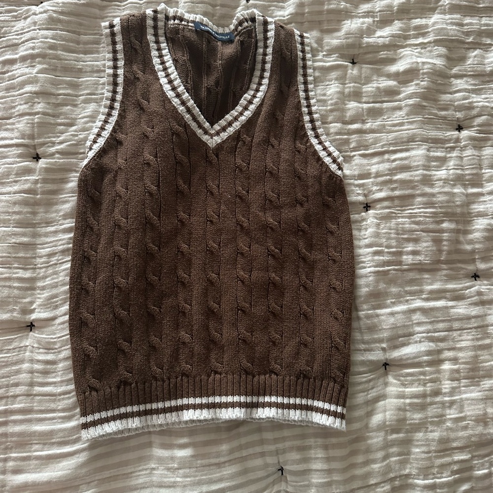 Brandy Melville sweater
